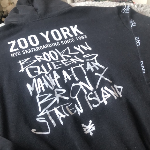 COPY - ZOO YORK unisex, b&w, slightly oversized (pullover) hoodie - Picture 1 of 7